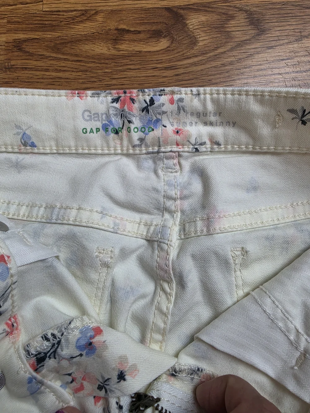 GAP Cream Floral Skinny Jeans